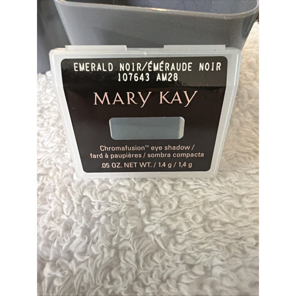 Mary Kay ChromaFusion Eye Shadow Emerald Noir Pigment Rich Shimmer 107643 New
